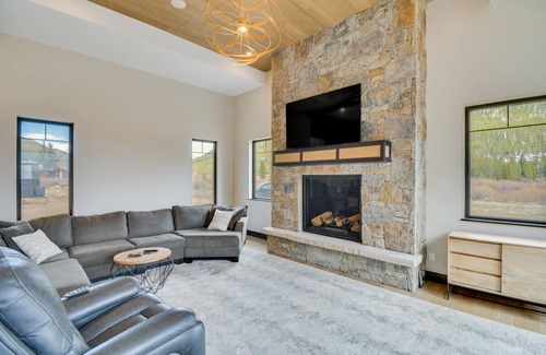 Leadville House | 315 m² House ∙ 4 bedrooms ∙ 8 guests