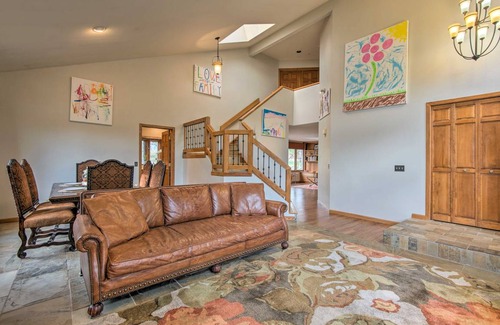 Genesse North Central House | 316 m² House ∙ 4 bedrooms ∙ 8 guests