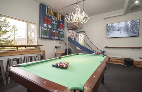 Grand Lake Cabin | 316 m² Cabin ∙ 5 bedrooms ∙ 16 guests