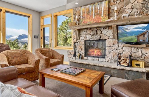 Windcliff Estates Condo | 316 m² Condo ∙ 3 bedrooms ∙ 8 guests