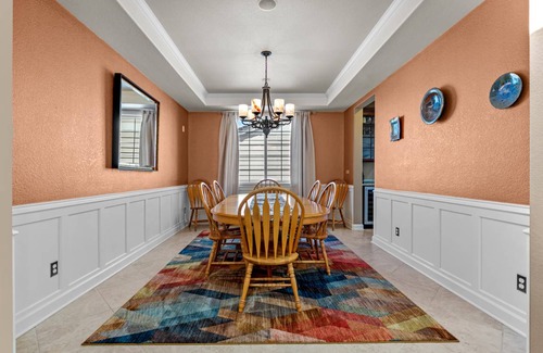 Colorado Springs House | 316 m² House ∙ 3 bedrooms ∙ 6 guests