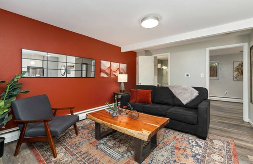 Old Town Condo | 320 m² Condo ∙ 7 bedrooms ∙ 16 guests