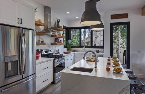 Highland Meadows House | 325 m² House ∙ 4 bedrooms ∙ 10 guests