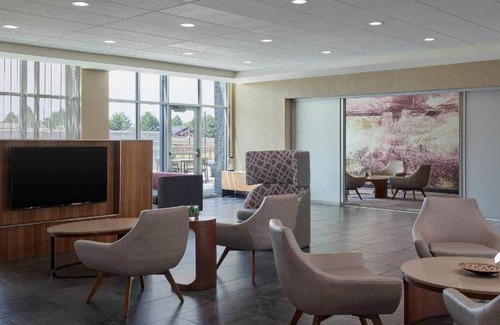 Aurora Hotel | 33 m² Hotel ∙ 127 guests