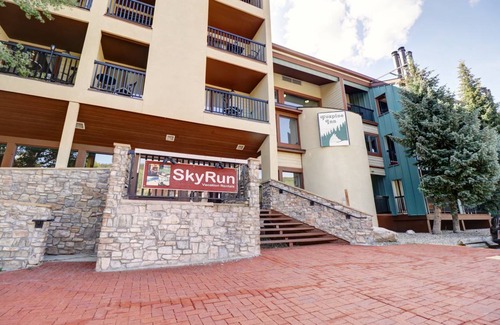 Copper Mountain Village Hotel | 33 m² Hotel ∙ 4 guests