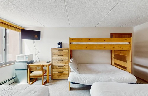 Copper Mountain Village Apartment | 33 m² Studio flat ∙ 4 guests
