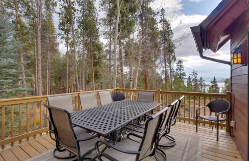 Grand Lake House | 330 m² House ∙ 3 bedrooms ∙ 10 guests