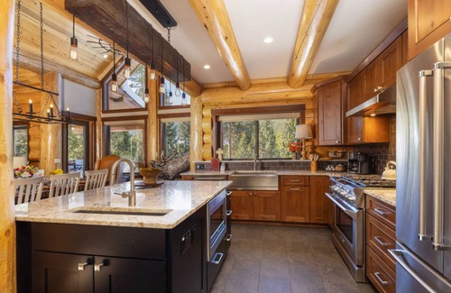 Blue River House | 333 m² House ∙ 4 bedrooms ∙ 10 guests