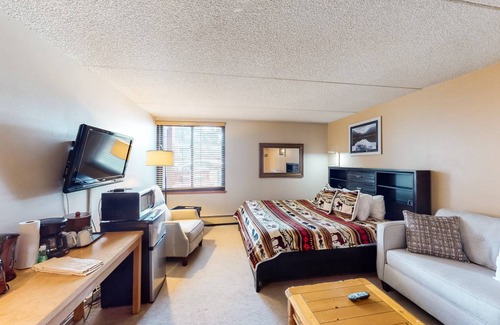 Copper Mountain Village Apartment | 34 m² Studio flat ∙ 4 guests