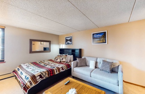 Copper Mountain Village Apartment | 34 m² Studio flat ∙ 4 guests