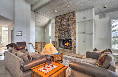 Baldy Mountain House | 343 m² House ∙ 3 bedrooms ∙ 6 guests
