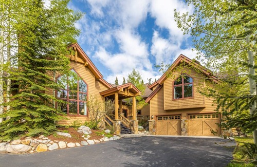 Three Peaks House | 349 m² House ∙ 4 bedrooms ∙ 10 guests