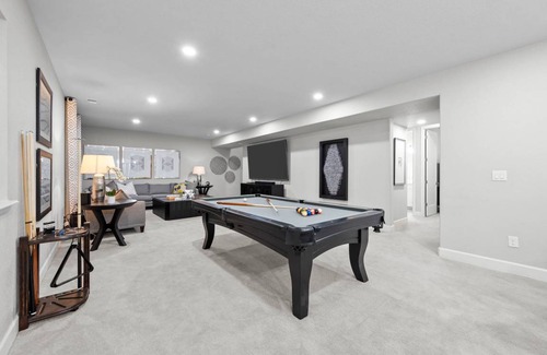 Commerce City House | 361 m² House ∙ 6 bedrooms ∙ 14 guests