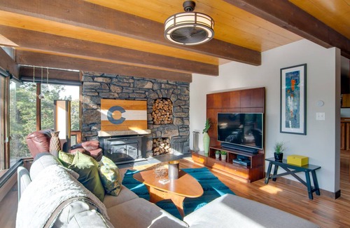 Boulder House | 362 m² House ∙ 3 bedrooms ∙ 6 guests