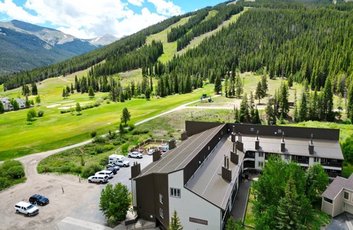 Copper Mountain Village Hotel | 37 m² Hotel ∙ 1 bedroom ∙ 2 guests