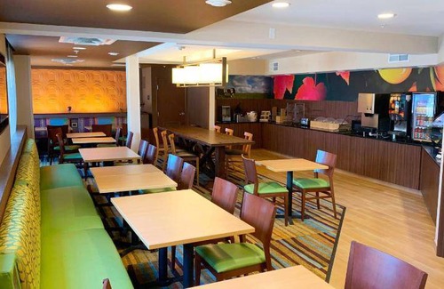 Highlands Ranch Hotel | 37 m² Hotel ∙ 127 guests