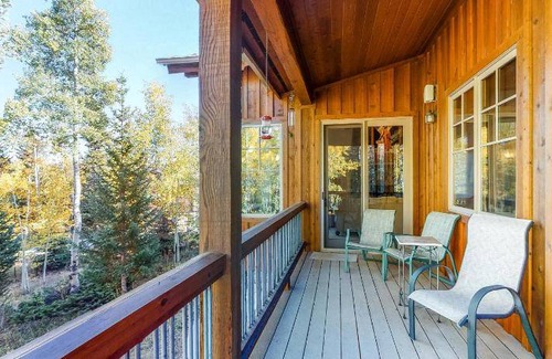 Three Peaks House | 381 m² House ∙ 4 bedrooms ∙ 10 guests