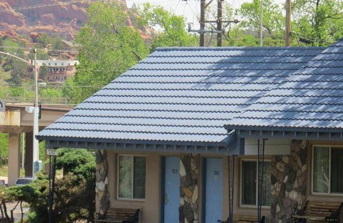 Manitou Springs Hotel | 39 m² Motel ∙ 2 bedrooms ∙ 6 guests