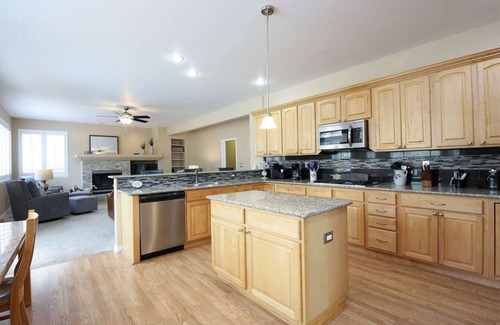 Southwest Colorado Springs House | 390 m² House ∙ 5 bedrooms ∙ 10 guests