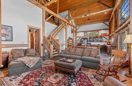 Durango House | 390 m² House ∙ 6 bedrooms ∙ 14 guests