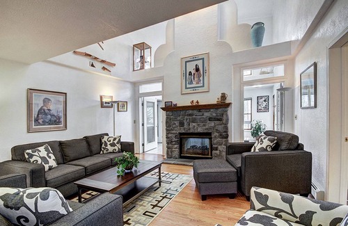Warrior's Mark West House | 399 m² House ∙ 6 bedrooms ∙ 18 guests