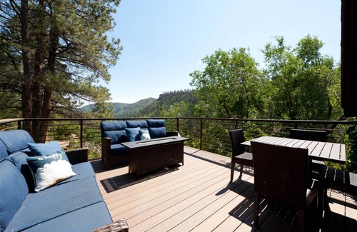 Durango House | 400 m² House ∙ 4 bedrooms ∙ 10 guests