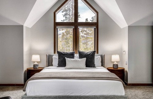 Warrior's Mark West House | 400 m² House ∙ 6 bedrooms ∙ 16 guests
