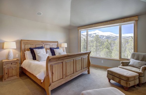 Warrior's Mark West House | 407 m² House ∙ 7 bedrooms ∙ 16 guests