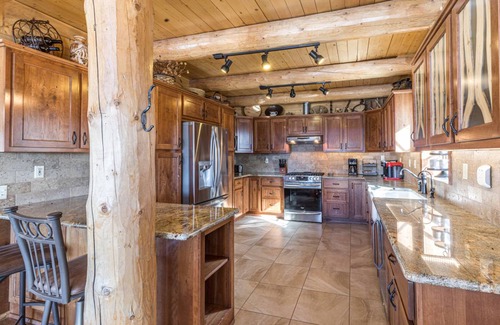 Creede Cabin | 418 m² Cabin ∙ 3 bedrooms ∙ 6 guests