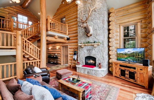 Quandary Village Cabin | 423 m² Cabin ∙ 4 bedrooms ∙ 8 guests