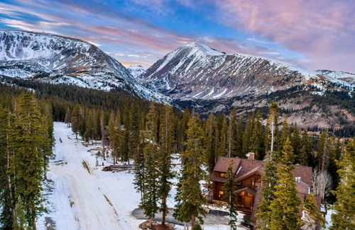 Quandary Village Cabin | 423 m² Cabin ∙ 4 bedrooms ∙ 8 guests