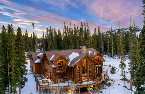 Quandary Village Cabin | 423 m² Cabin ∙ 4 bedrooms ∙ 8 guests