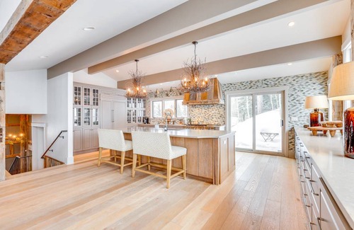 Highland Meadows House | 432 m² House ∙ 4 bedrooms ∙ 10 guests