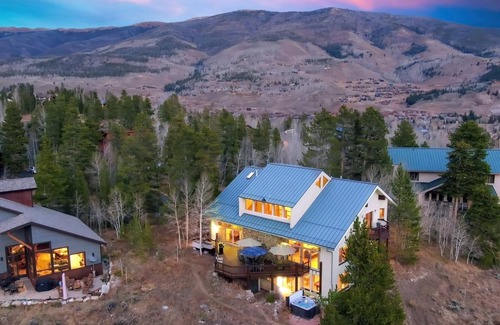 Three Peaks House | 447 m² House ∙ 5 bedrooms ∙ 12 guests