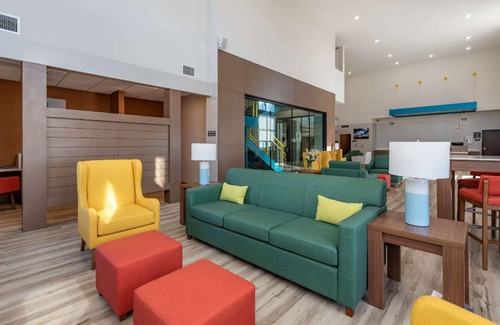 Colorado Springs Hotel | 45 m² Hotel ∙ 8 guests