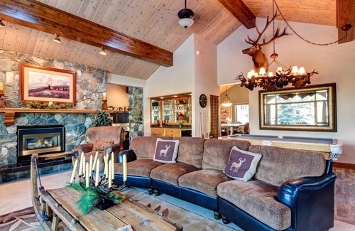 Warrior's Mark West House | 458 m² House ∙ 6 bedrooms ∙ 10 guests