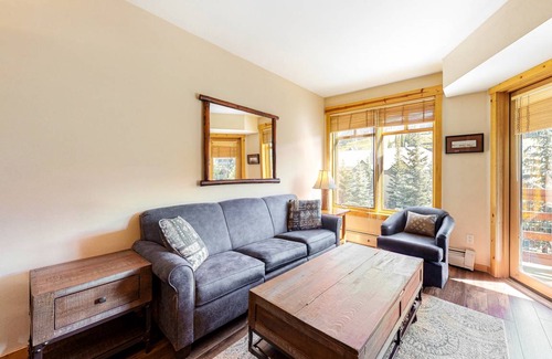 Copper Mountain Village Condo | 46 m² Condo ∙ 1 bedroom ∙ 4 guests