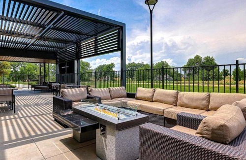 Centerra Hotel | 46 m² Hotel ∙ 127 guests