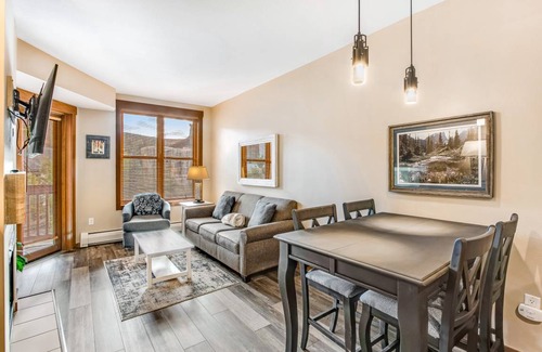 Copper Mountain Village Condo | 47 m² Condo ∙ 1 bedroom ∙ 4 guests