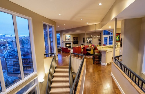 Red Mountain House | 5 Bedroom Red Mountain Home With Amazing Views