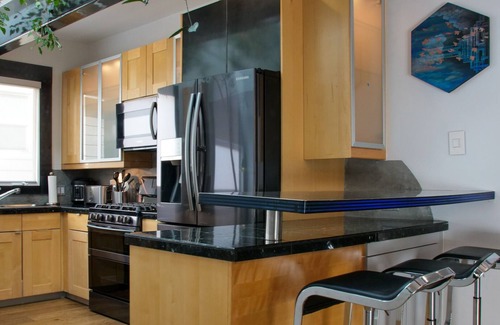 Englewood House | 5-Star 5BR Home + Gym & 11AM Checkout!