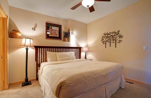 Estes Park Condo | 51 m² Condo ∙ 1 bedroom ∙ 4 guests