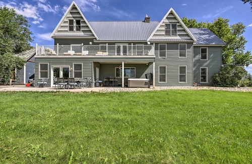 Fruita House | 510 m² House ∙ 6 bedrooms ∙ 18 guests