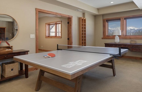 Granby House | 511 m² House ∙ 5 bedrooms ∙ 14 guests
