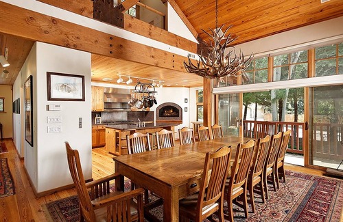 Aspen House | 517 m² House ∙ 6 bedrooms ∙ 14 guests