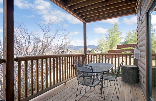 Estes Park Condo | 52 m² Condo ∙ 1 bedroom ∙ 4 guests