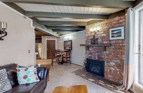 Wildernest Condo | 53 m² Condo ∙ 1 bedroom ∙ 4 guests