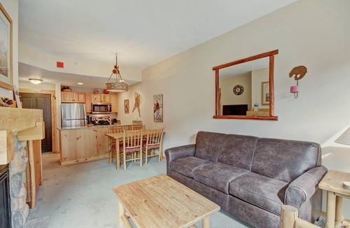 Copper Mountain Village Condo | 53 m² Condo ∙ 1 bedroom ∙ 4 guests