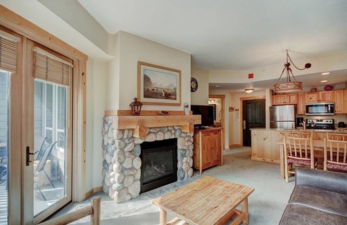 Copper Mountain Village Condo | 53 m² Condo ∙ 1 bedroom ∙ 4 guests