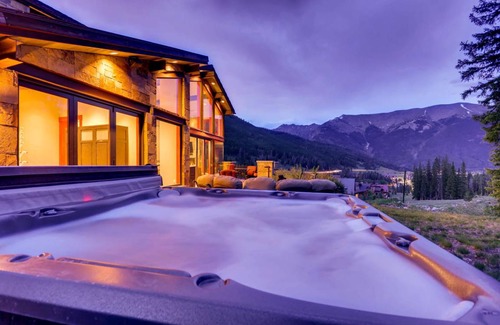 Copper Mountain House | 546 m² House ∙ 7 bedrooms ∙ 26 guests